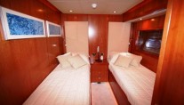 Motor yacht M3 -  Twin Cabin